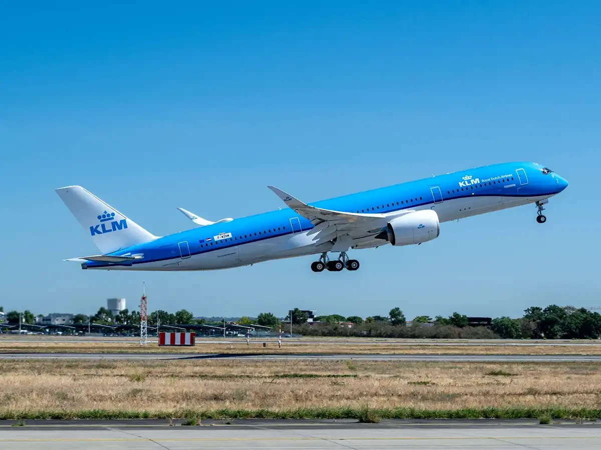 KLM Royal Dutch Airlines takes delivery A350-900